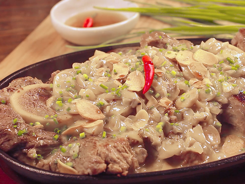 How to make Sizzling Bulalo